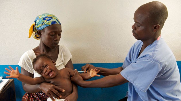 Death toll from Ebola virus surpasses 10,000 - ảnh 1